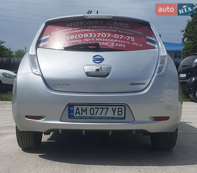 Хетчбек Nissan Leaf 2012 в Житомирі