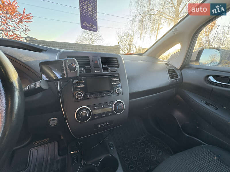 Хэтчбек Nissan Leaf 2015 в Луцке фото 22 Хэтчбек Nissan Leaf 2015 в Луцке