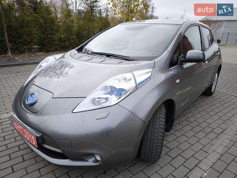 Хэтчбек Nissan Leaf 2016 в Львове