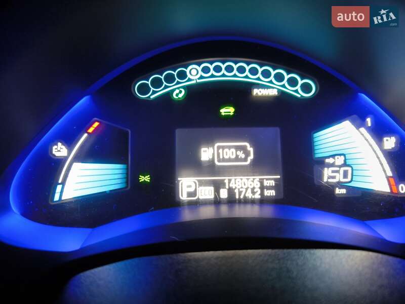 Хэтчбек Nissan Leaf 2016 в Львове