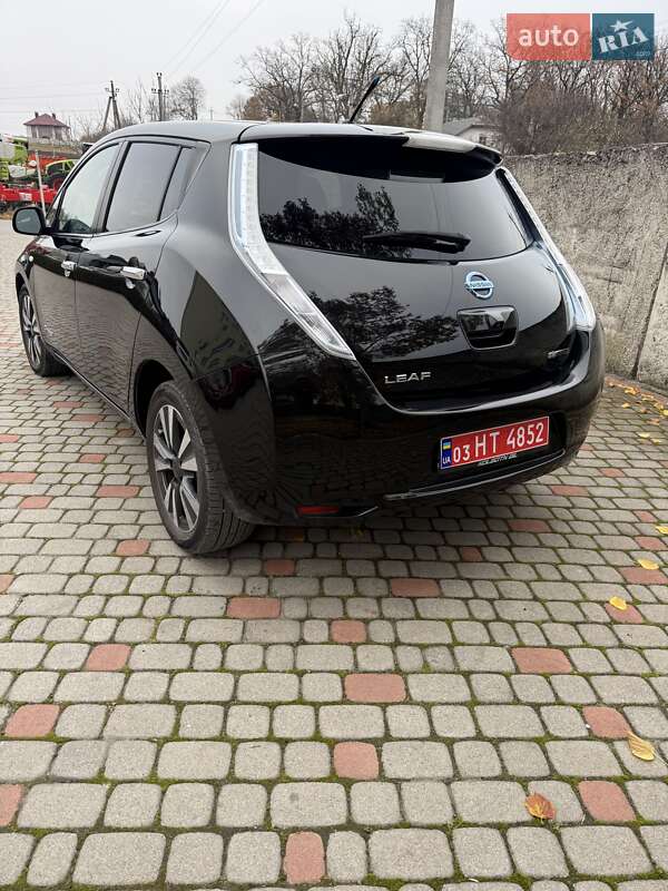 Хэтчбек Nissan Leaf 2013 в Тернополе