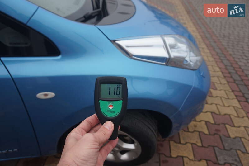 Хэтчбек Nissan Leaf 2011 в Самборе