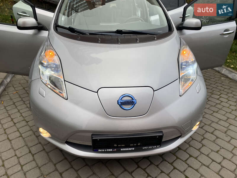Хетчбек Nissan Leaf 2012 в Луцьку