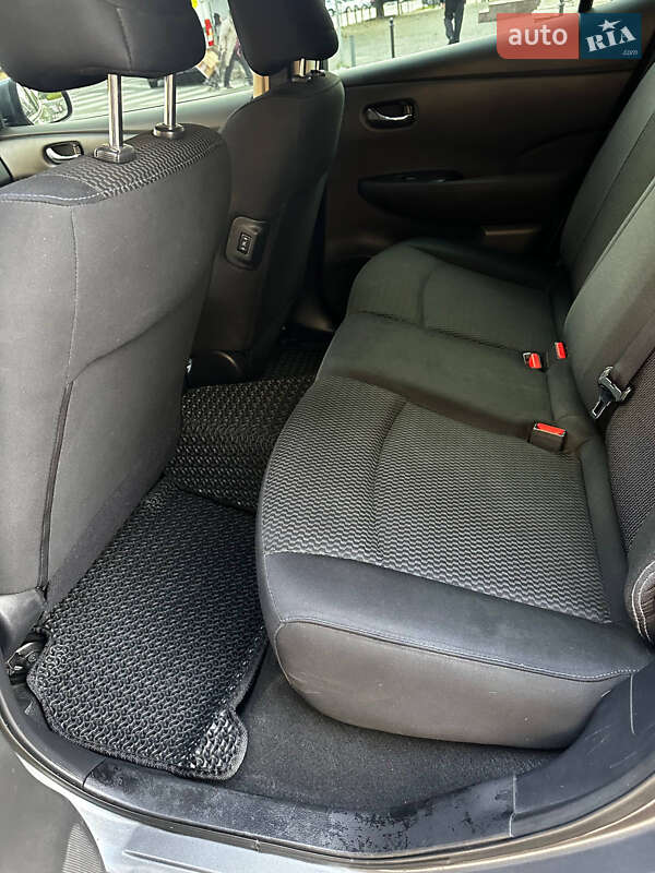 Хэтчбек Nissan Leaf 2015 в Одессе