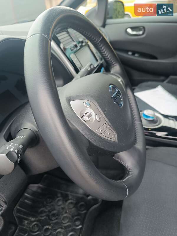 Хетчбек Nissan Leaf 2013 в Рівному фото 14 Хетчбек Nissan Leaf 2013 в Рівному