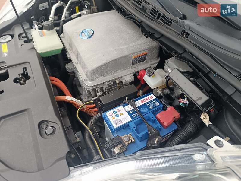 Хетчбек Nissan Leaf 2013 в Рівному фото 24 Хетчбек Nissan Leaf 2013 в Рівному