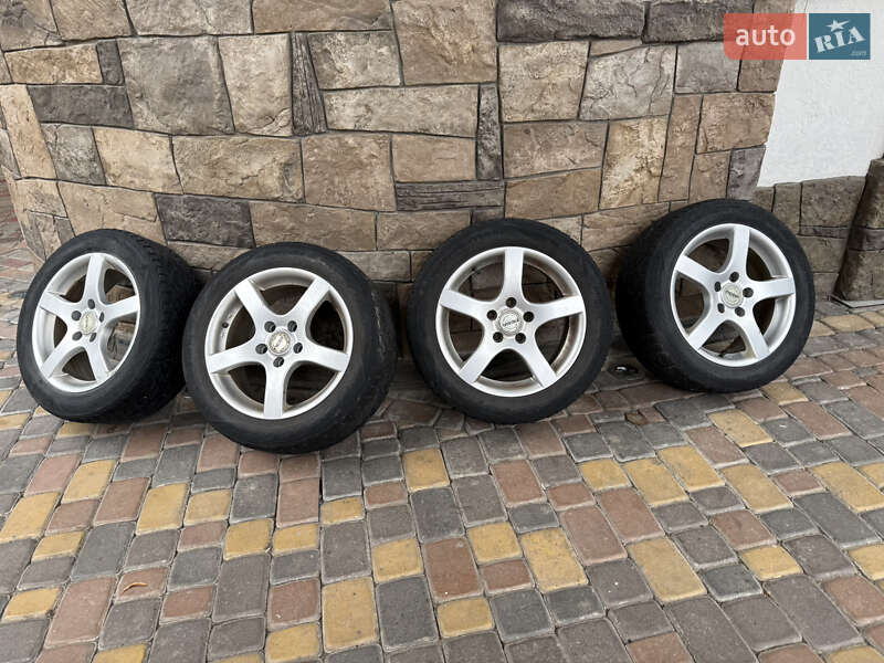 Хэтчбек Nissan Leaf 2012 в Умани