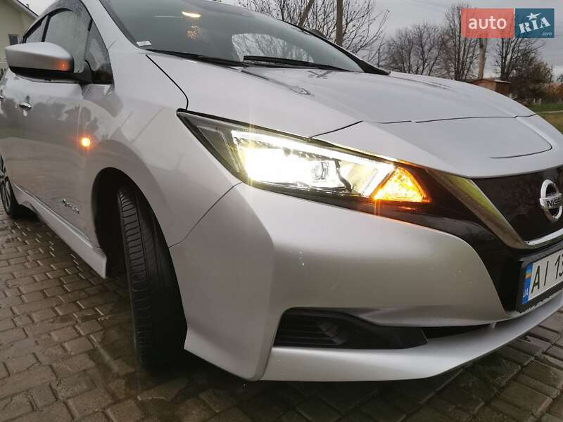 Хэтчбек Nissan Leaf 2018 в Фастове