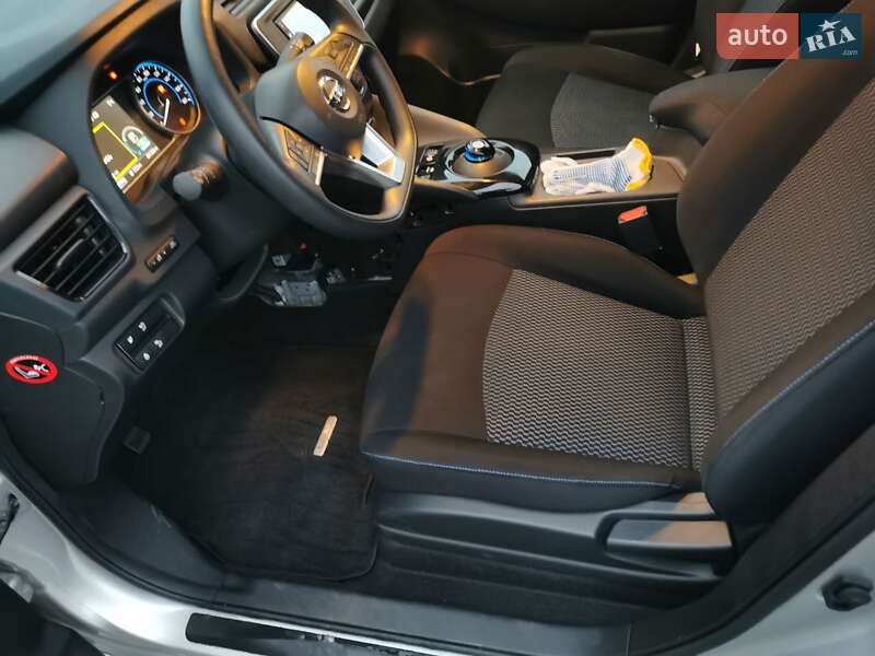 Хэтчбек Nissan Leaf 2018 в Фастове