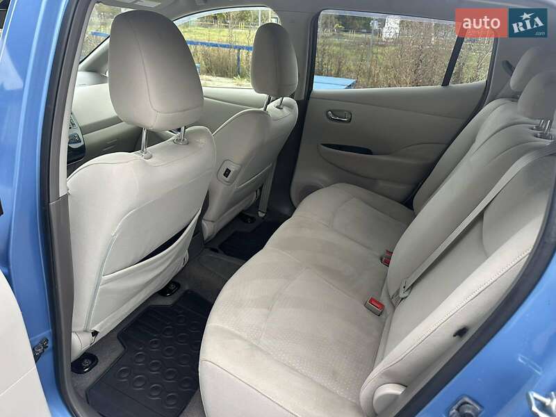 Хетчбек Nissan Leaf 2013 в Прилуках фото 3 Хетчбек Nissan Leaf 2013 в Прилуках
