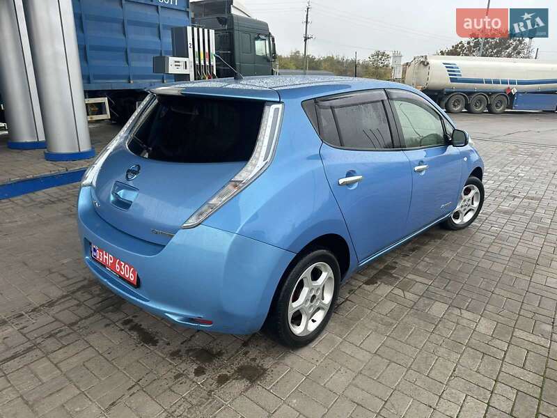 Хетчбек Nissan Leaf 2013 в Прилуках фото 22 Хетчбек Nissan Leaf 2013 в Прилуках