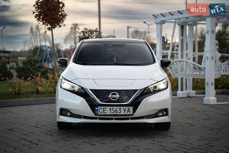 Хэтчбек Nissan Leaf 2018 в Черновцах