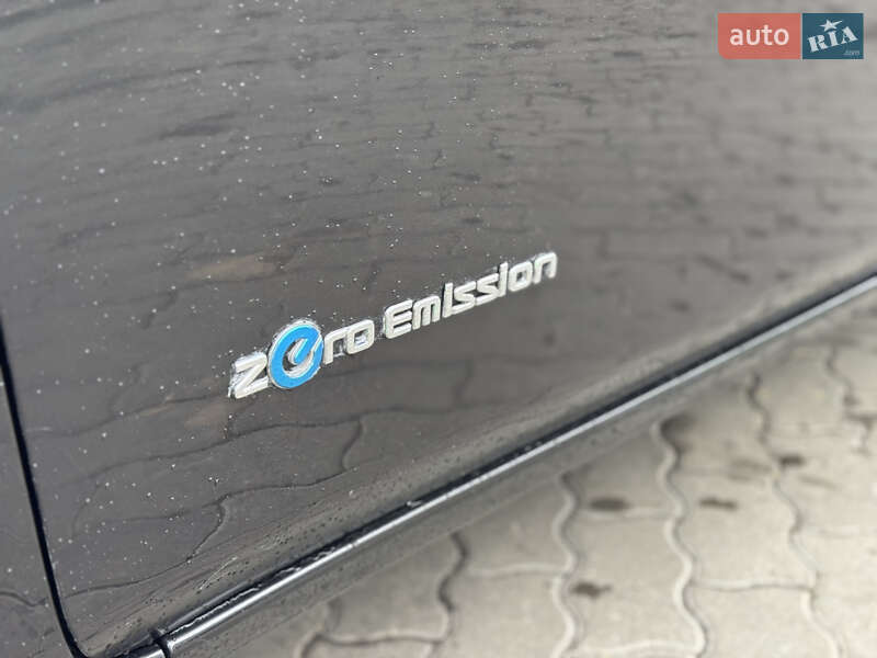 Хэтчбек Nissan Leaf 2016 в Владимире