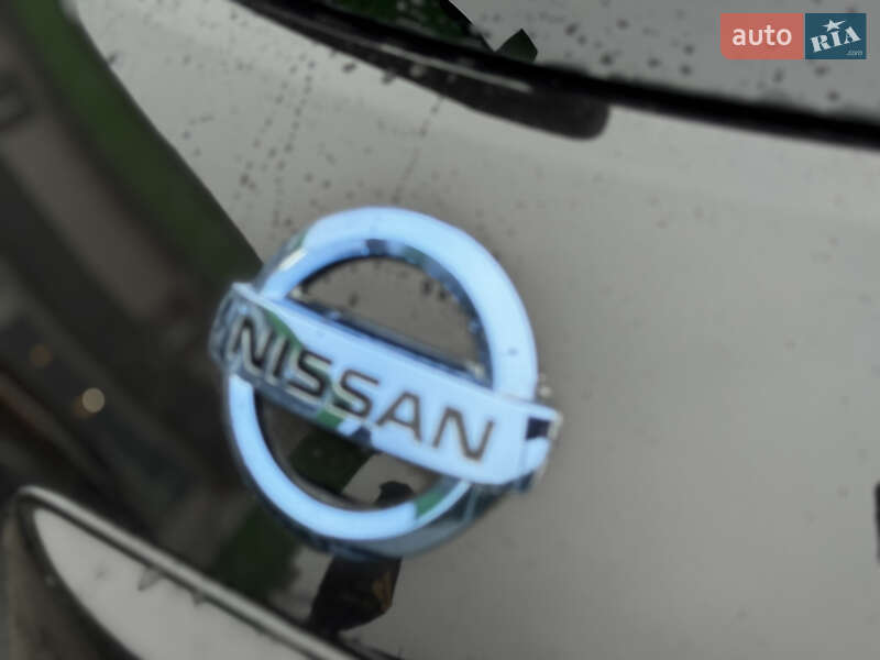Хэтчбек Nissan Leaf 2016 в Владимире