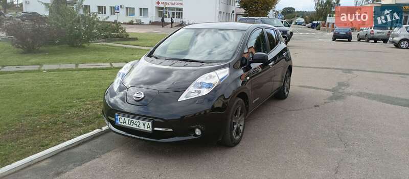 Хэтчбек Nissan Leaf 2014 в Геронимовка