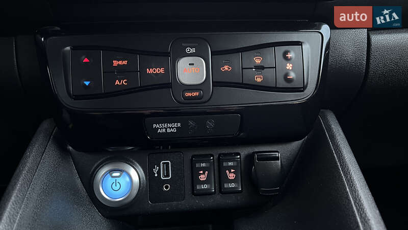 Хэтчбек Nissan Leaf 2020 в Луцке фото 98 Хэтчбек Nissan Leaf 2020 в Луцке