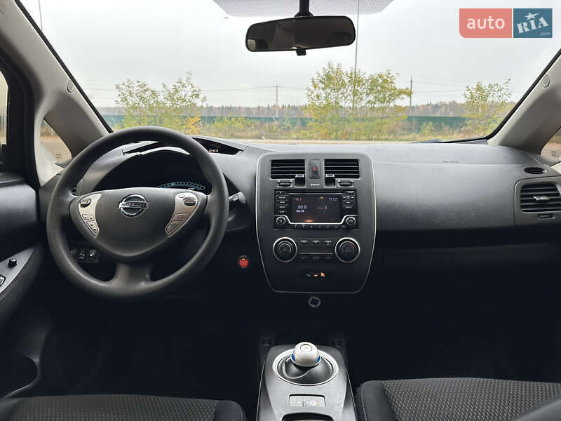 Хетчбек Nissan Leaf 2016 в Вінниці