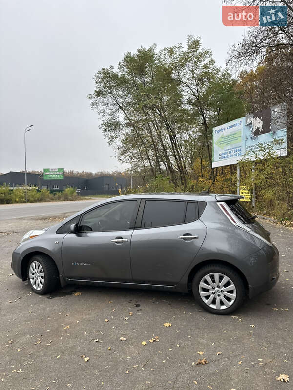 Хетчбек Nissan Leaf 2016 в Вінниці