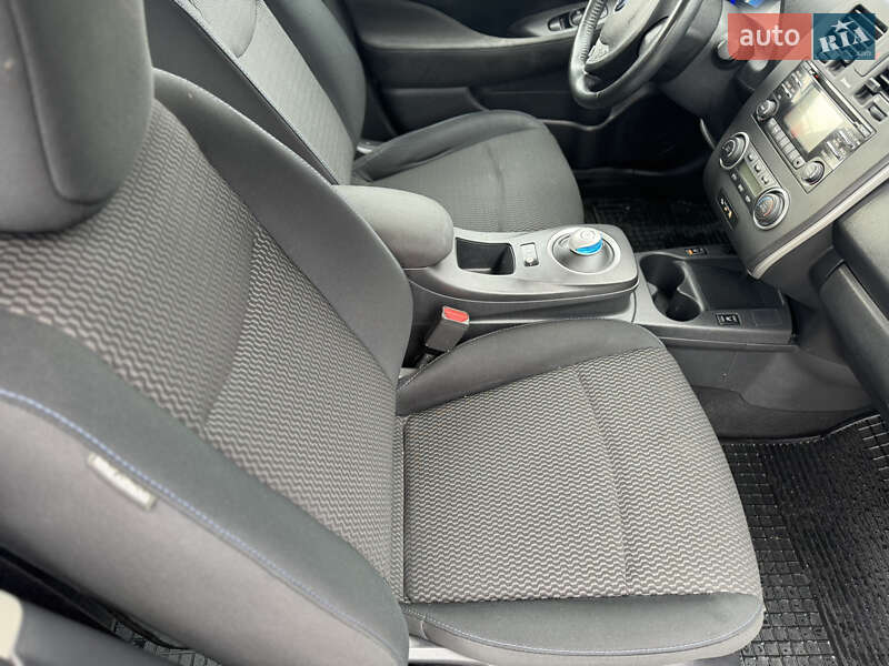 Хэтчбек Nissan Leaf 2015 в Калуше фото 29 Хэтчбек Nissan Leaf 2015 в Калуше
