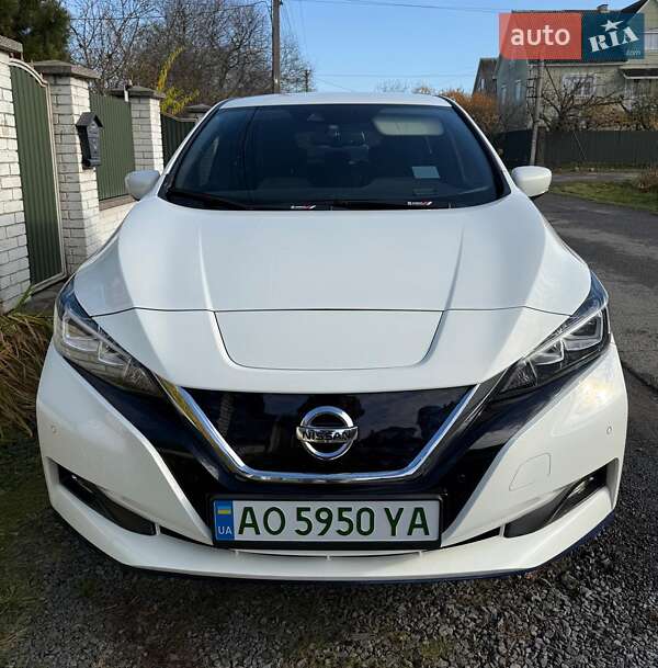 Хэтчбек Nissan Leaf 2019 в Ужгороде фото 2 Хэтчбек Nissan Leaf 2019 в Ужгороде