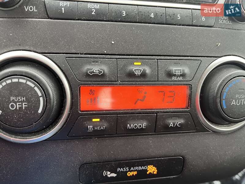 Хэтчбек Nissan Leaf 2016 в Тернополе