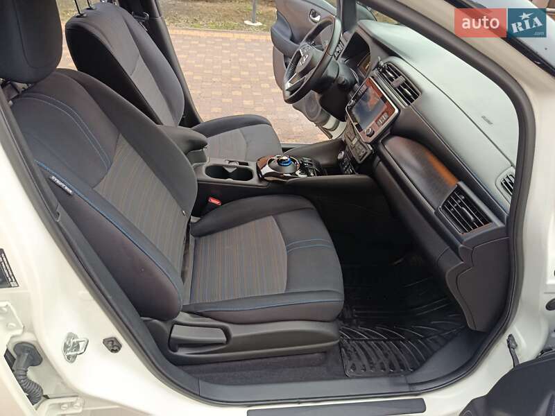 Хэтчбек Nissan Leaf 2020 в Львове фото 25 Хэтчбек Nissan Leaf 2020 в Львове