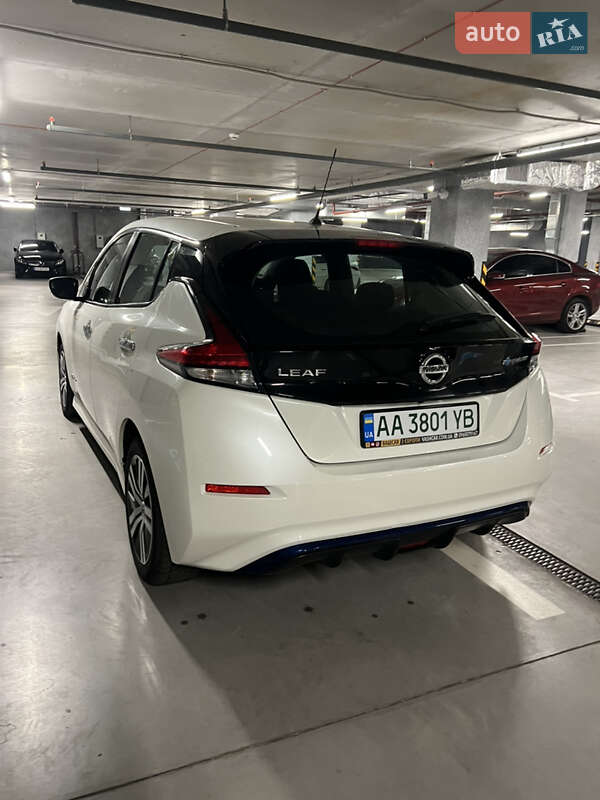 Хэтчбек Nissan Leaf 2018 в Киеве фото 3 Хэтчбек Nissan Leaf 2018 в Киеве