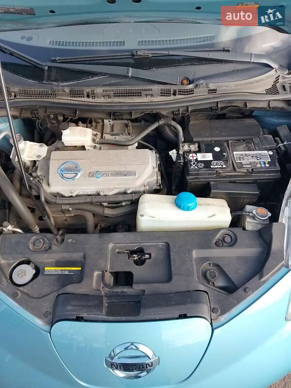 Хэтчбек Nissan Leaf 2011 в Луцке фото 5 Хэтчбек Nissan Leaf 2011 в Луцке