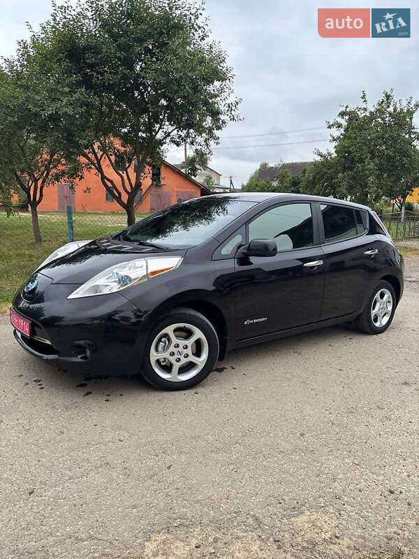 Хэтчбек Nissan Leaf 2013 в Галиче