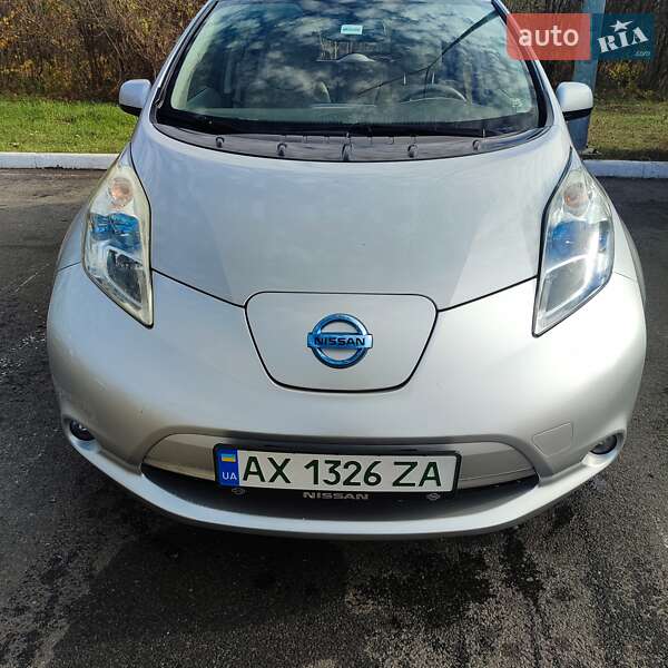 Хэтчбек Nissan Leaf 2011 в Харькове фото 10 Хэтчбек Nissan Leaf 2011 в Харькове