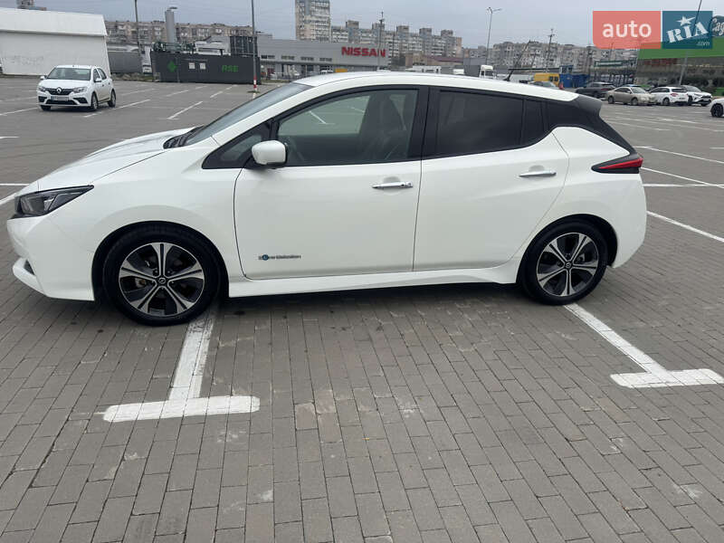Хетчбек Nissan Leaf 2019 в Одесі