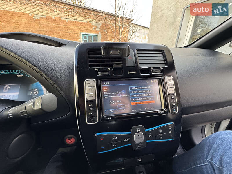 Хэтчбек Nissan Leaf 2014 в Волочиске фото 2 Хэтчбек Nissan Leaf 2014 в Волочиске