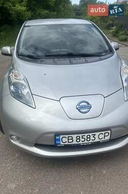 Хетчбек Nissan Leaf 2014 в Чернігові