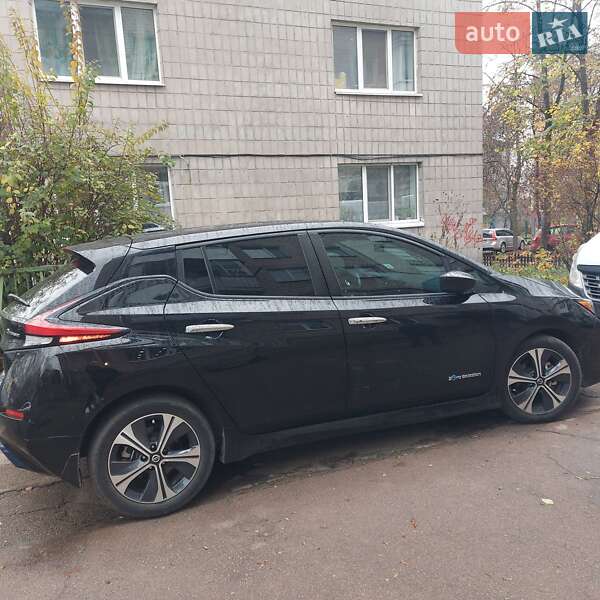 Хэтчбек Nissan Leaf 2019 в Житомире