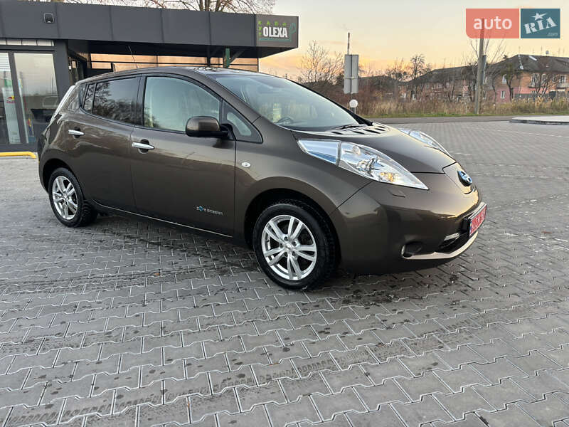 Хетчбек Nissan Leaf 2016 в Володимирі