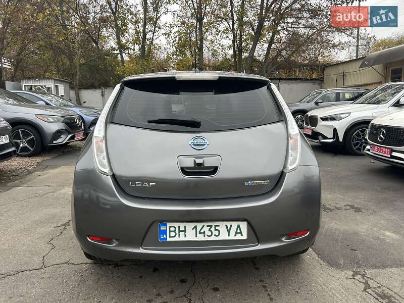 Хетчбек Nissan Leaf 2015 в Одесі