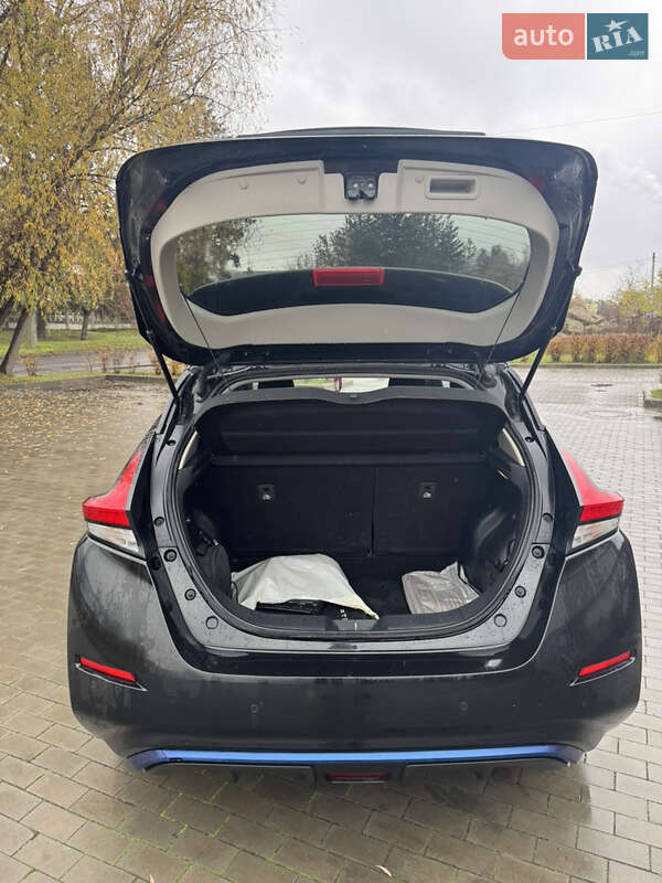 Хэтчбек Nissan Leaf 2018 в Луцке