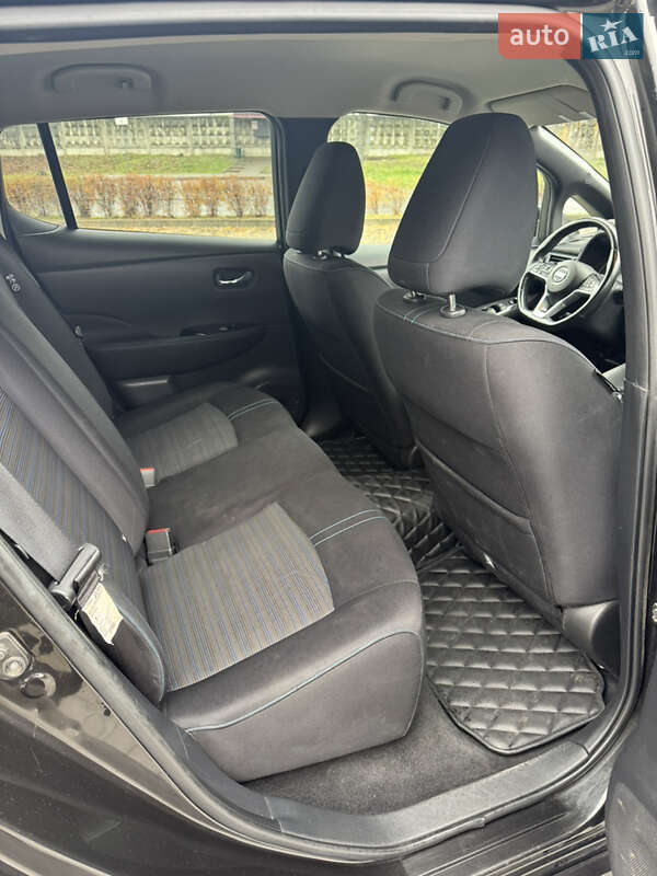 Хэтчбек Nissan Leaf 2018 в Луцке