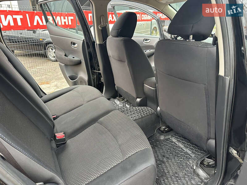 Хэтчбек Nissan Leaf 2014 в Днепре