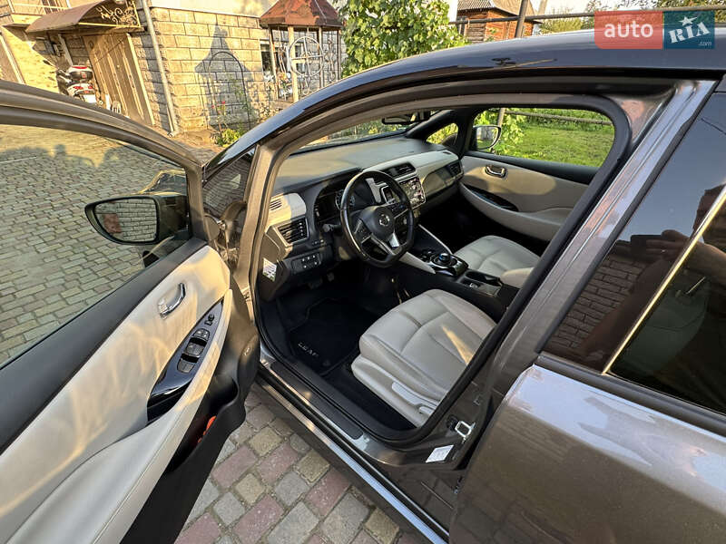 Хэтчбек Nissan Leaf 2019 в Ивано-Франковске