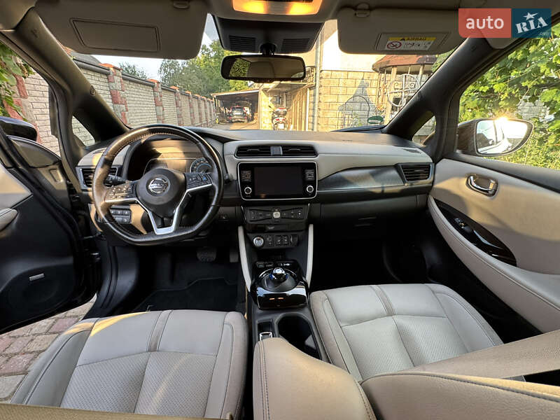 Хэтчбек Nissan Leaf 2019 в Ивано-Франковске