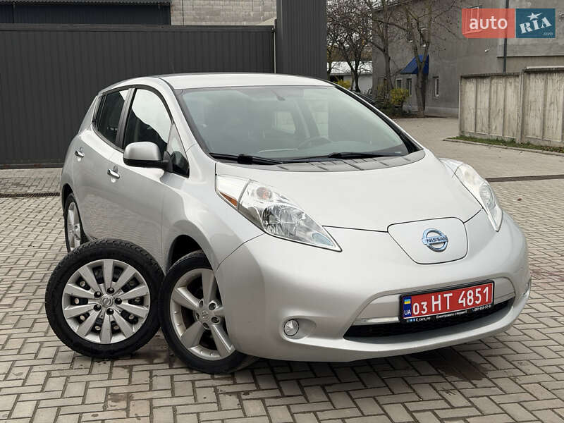 Хетчбек Nissan Leaf 2014 в Тернополі фото Хетчбек Nissan Leaf 2014 в Тернополі
