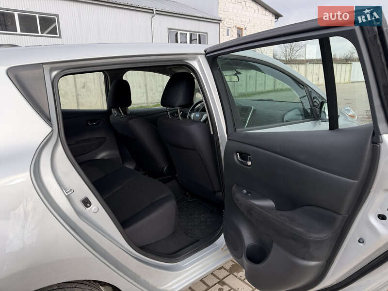 Хетчбек Nissan Leaf 2014 в Тернополі фото 23 Хетчбек Nissan Leaf 2014 в Тернополі
