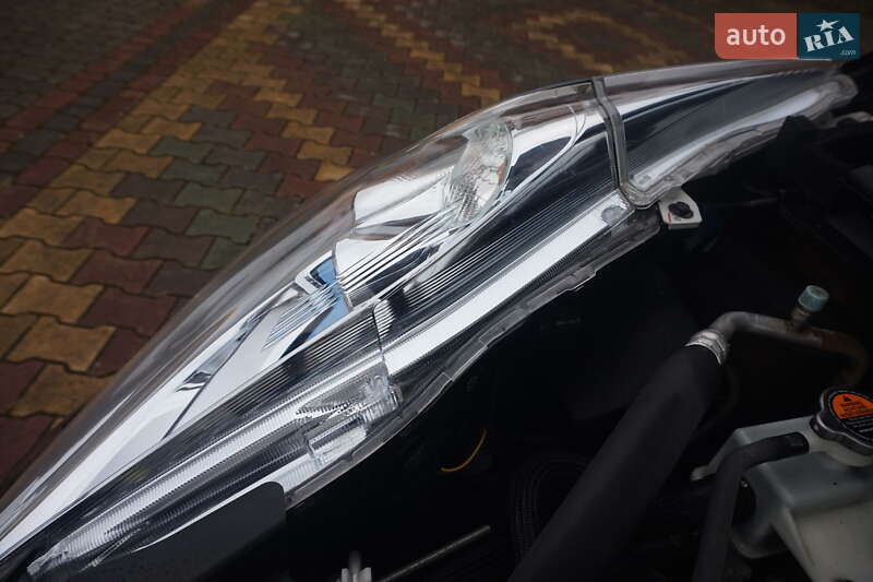 Хэтчбек Nissan Leaf 2012 в Самборе