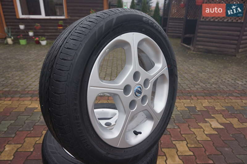 Хэтчбек Nissan Leaf 2012 в Самборе