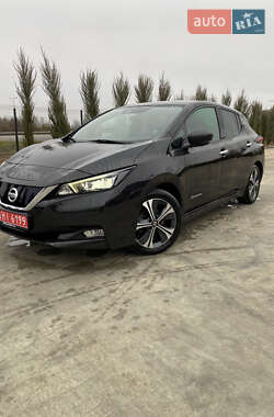 Хетчбек Nissan Leaf 2018 в Ужгороді