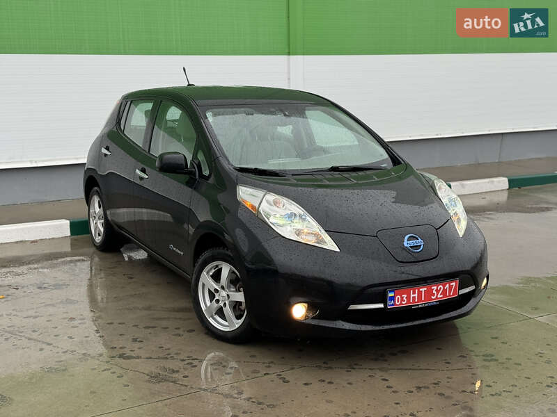 Хетчбек Nissan Leaf 2013 в Олександрії