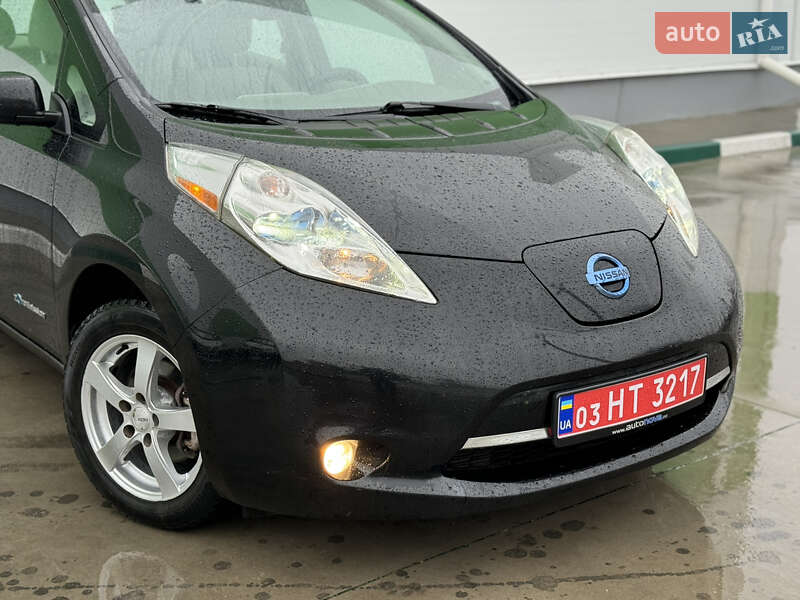 Хетчбек Nissan Leaf 2013 в Олександрії