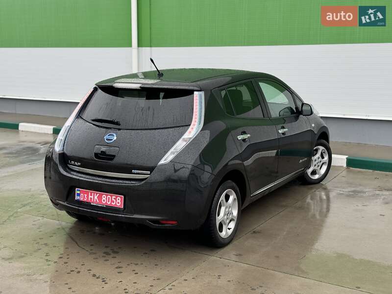 Хетчбек Nissan Leaf 2013 в Олександрії