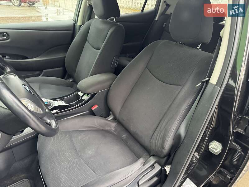 Хетчбек Nissan Leaf 2013 в Олександрії